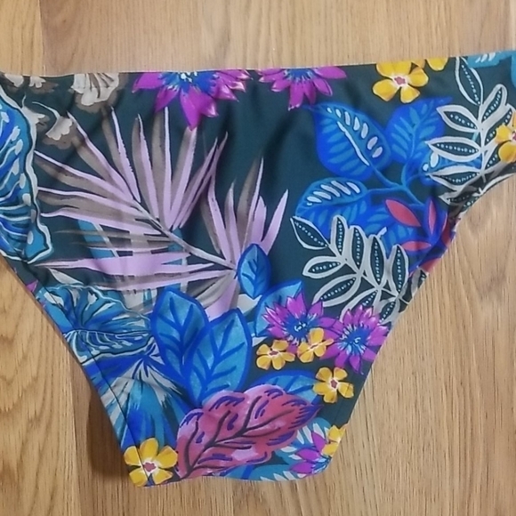 Shade & Shore  Bikini Swim Bottom Floral and Leaf Green - Picture 6 of 7